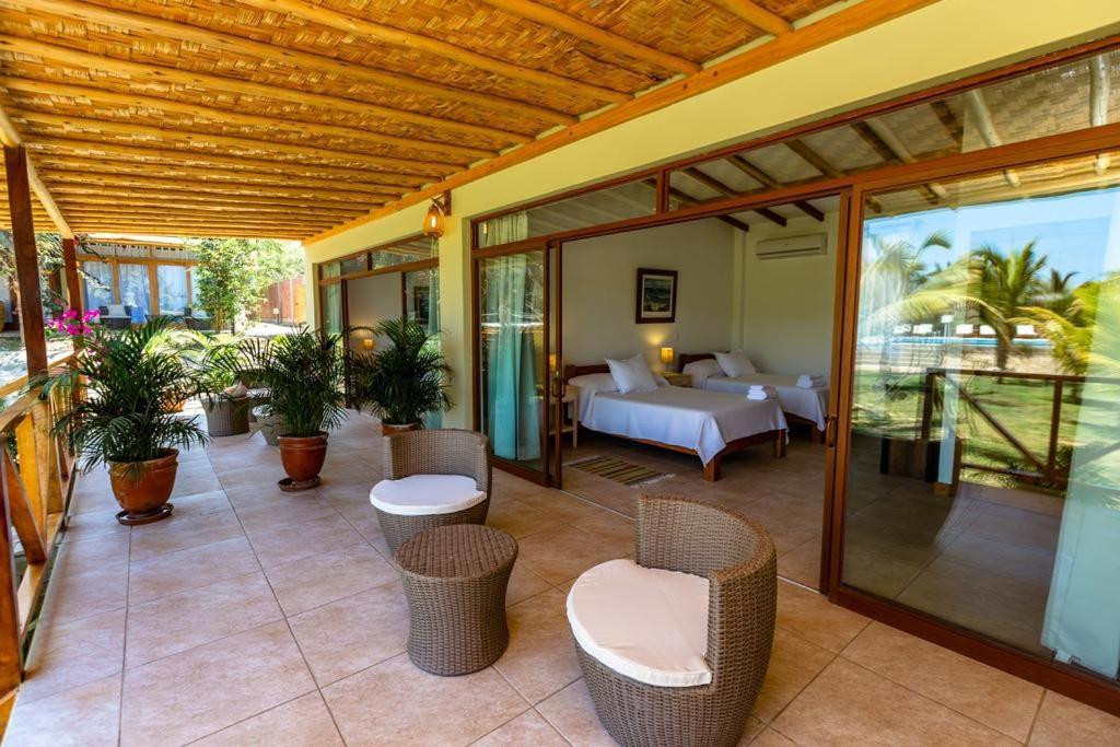 Hotel Punta Camaron Bungalows & Suites Zorritos Eksteriør bilde